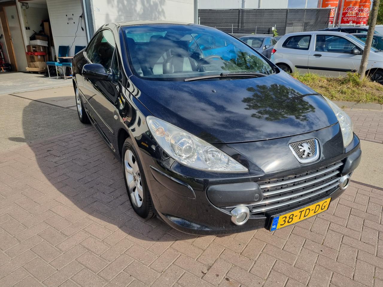 Peugeot 307 CC 2.0-16V Oxygo | Luxe uitvoering!