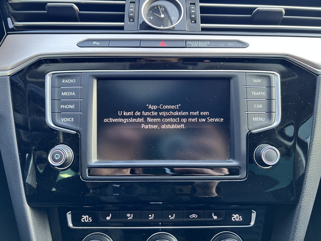 Volkswagen Passat variant highline automaat | bluetooth | camera | lederen 