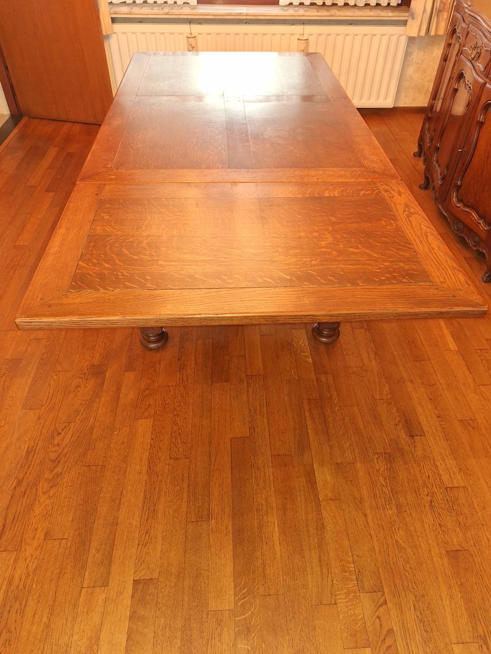 Eettafel / dressoir
