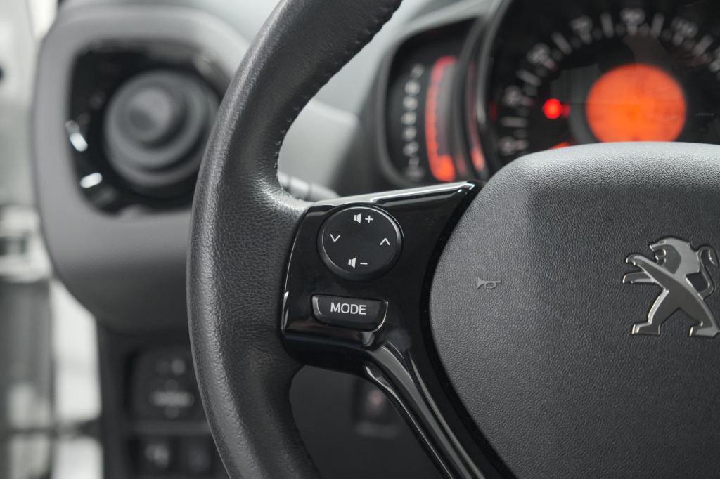 Peugeot 108 1.0 e-vti allure top! | elektrisch vouwdak | camera | navigatie