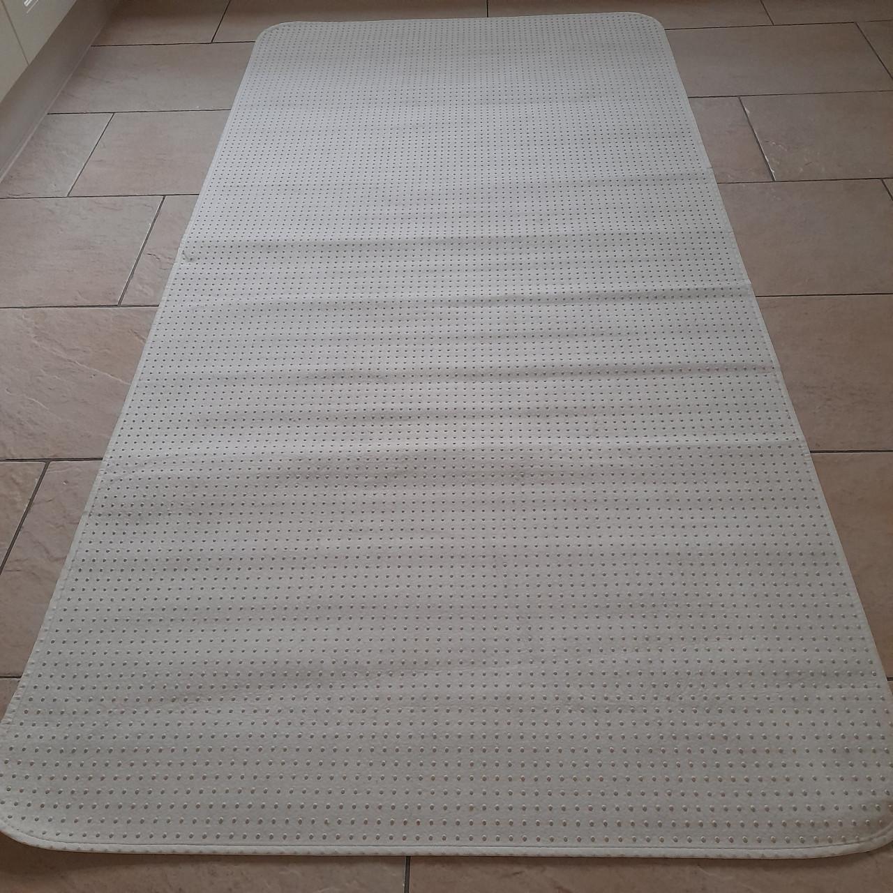 Matras onderleggers met noppen antislip en zonder noppen ( i.g.st.)