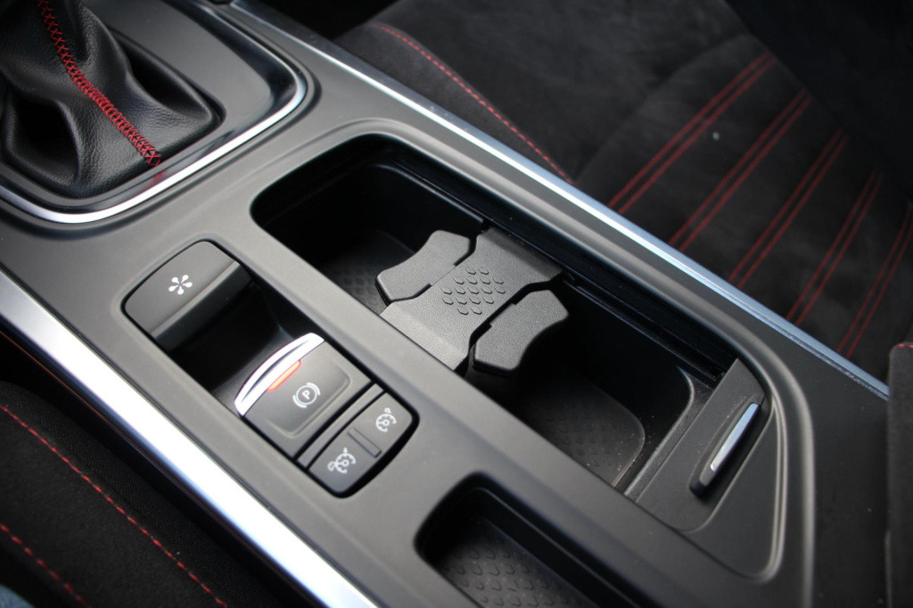 Renault Megane 1.8 tce 280 rs - alcantara - carplay - kw var3 - oz legera -