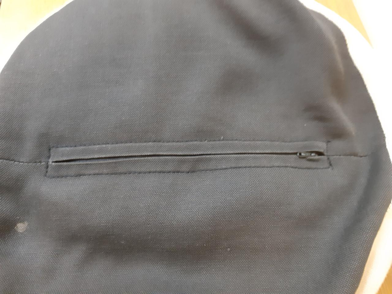 14 meditatie kussens,  Tibetaans rood, geel en zwart-wit