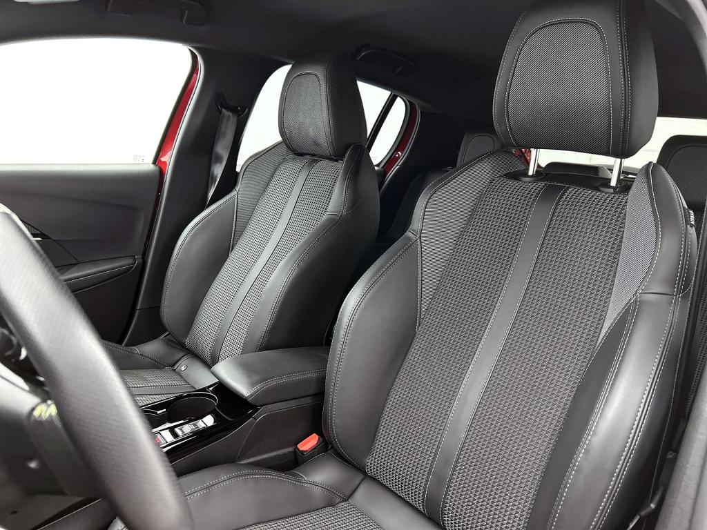 Peugeot 208 ev gt 50 kwh | rijklaar |