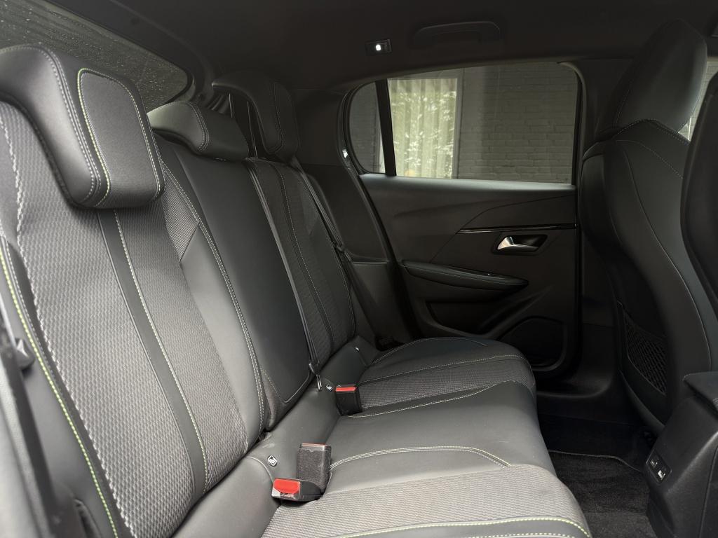 Peugeot 208 1.2 pt 100 gt