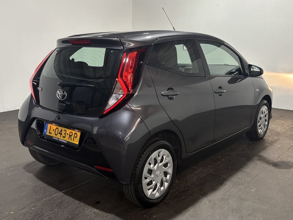Toyota Aygo 1.0 vvt-i x-play