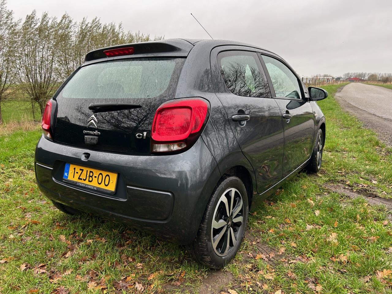 Citroën C1 1.0, 5-DRS, 2015 incl. set winterbanden/wielen