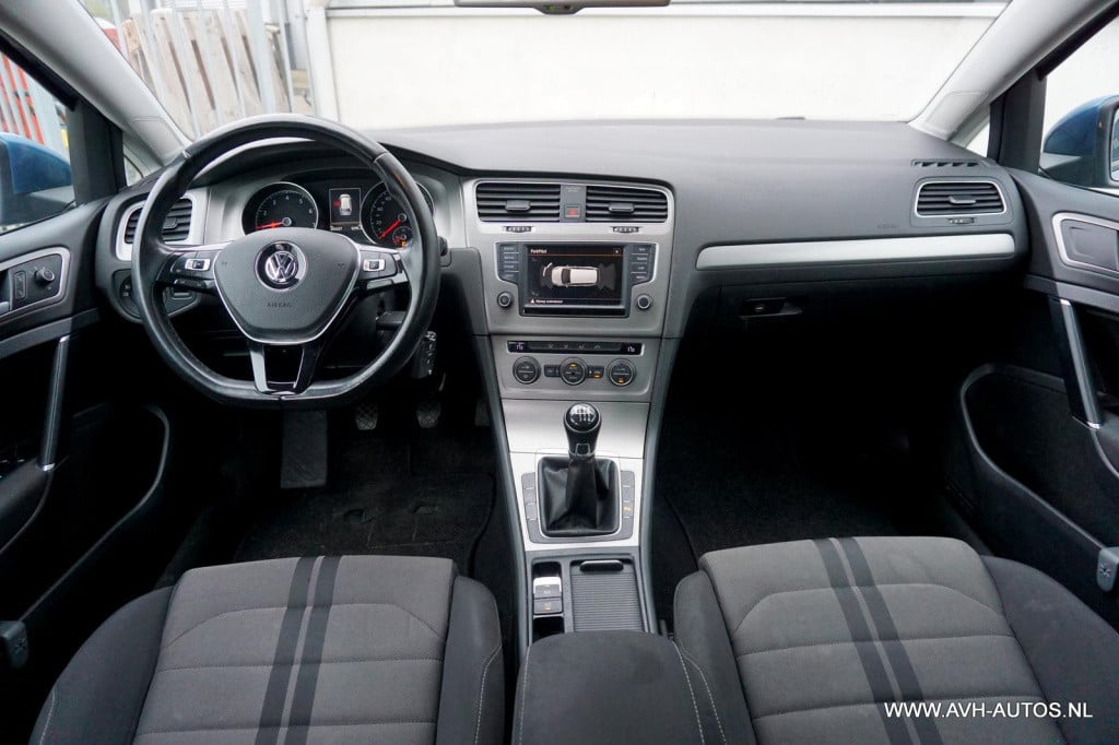 Volkswagen Golf variant 1.0 tsi business edition connected