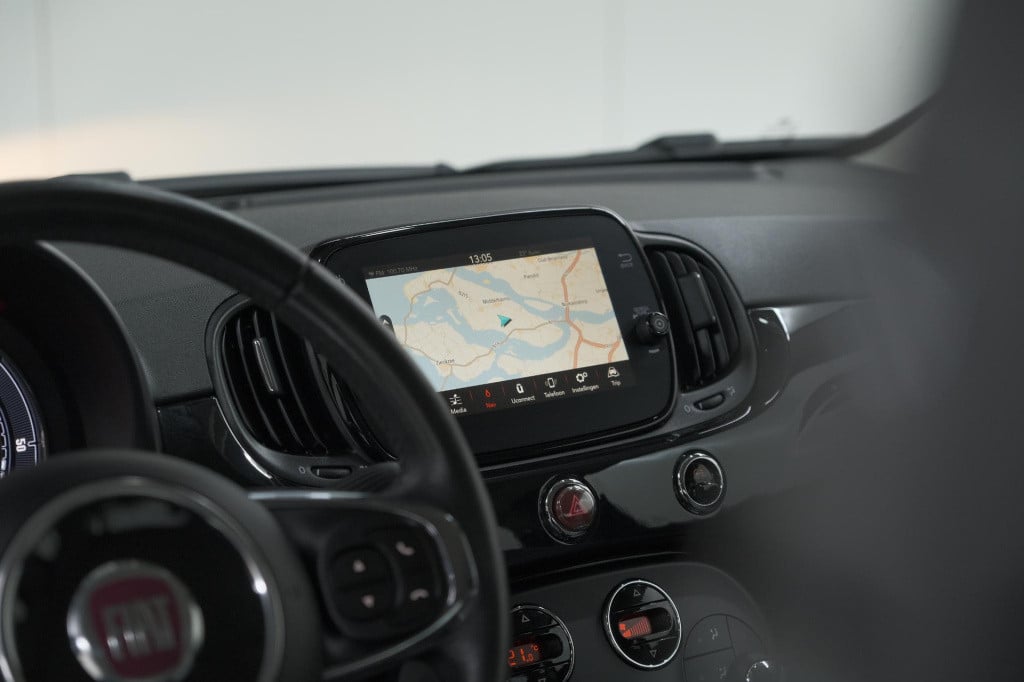 Fiat 500 C twinair turbo lounge | parkeersensoren | climate control | cruis