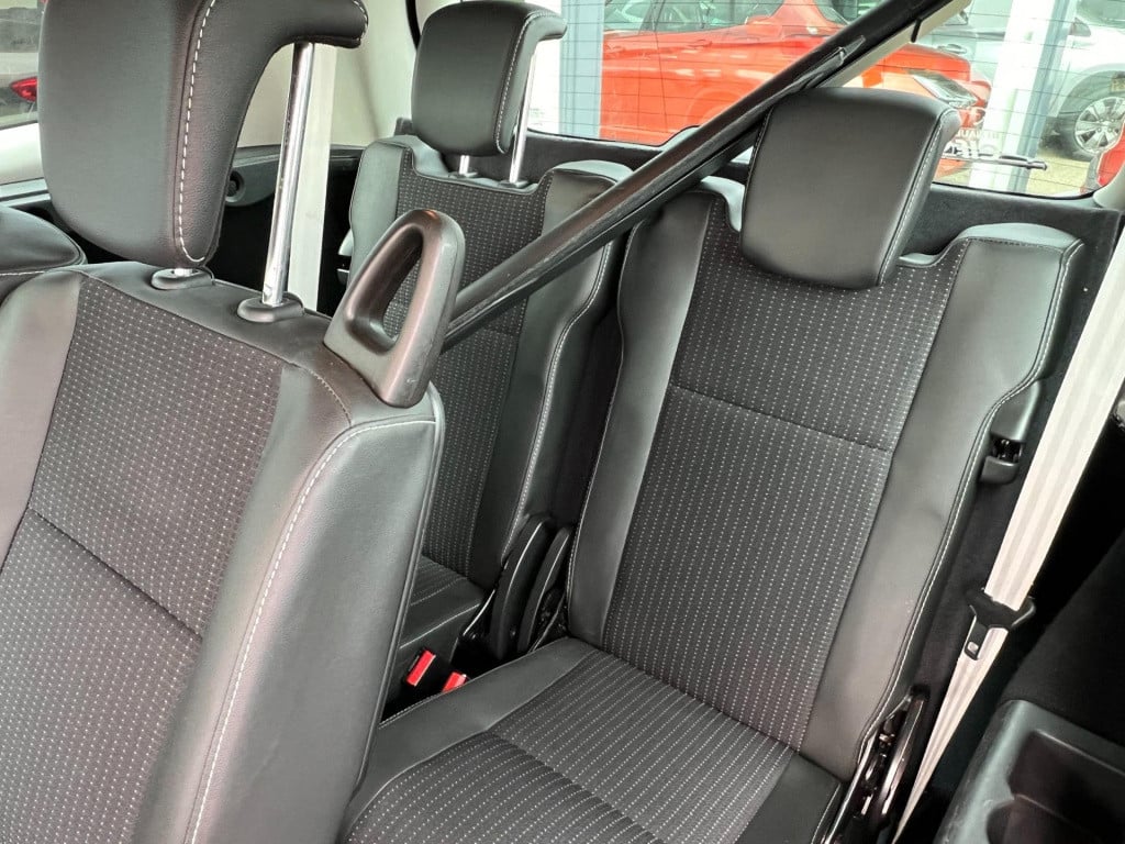 Renault Grand Scenic 1.2 tce bose 7pers. navi, camera, trekhaak enz..