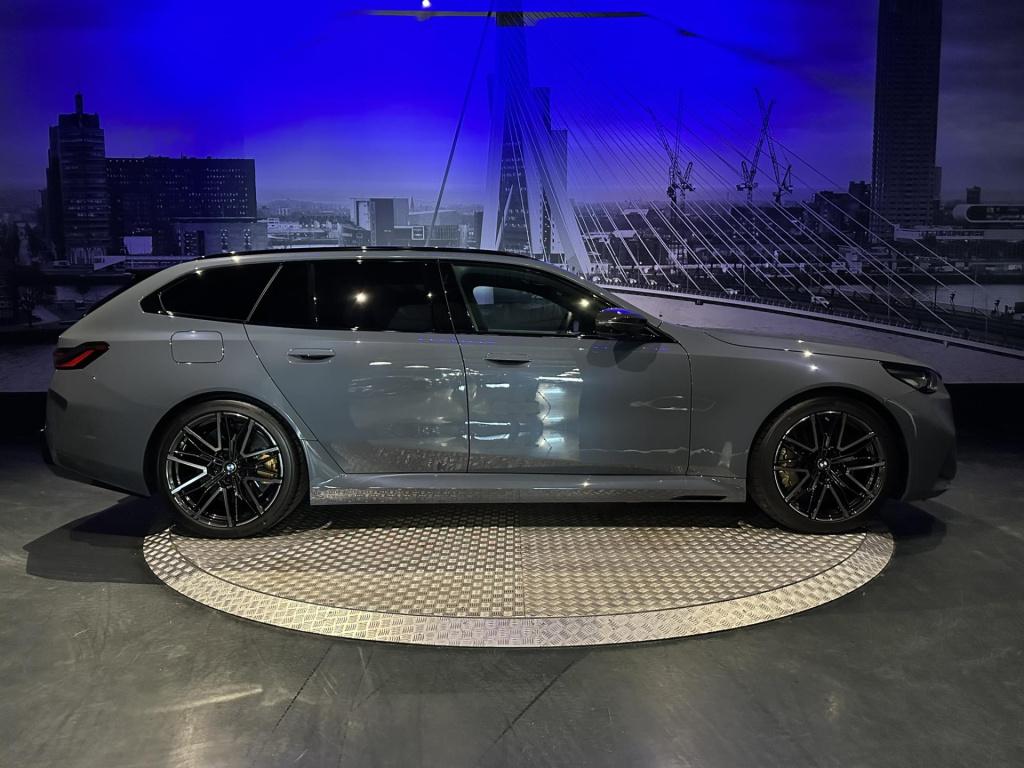 BMW M5 5-serie touring *keramisch*diverspack*comfortpack*drivass*carbon*pan