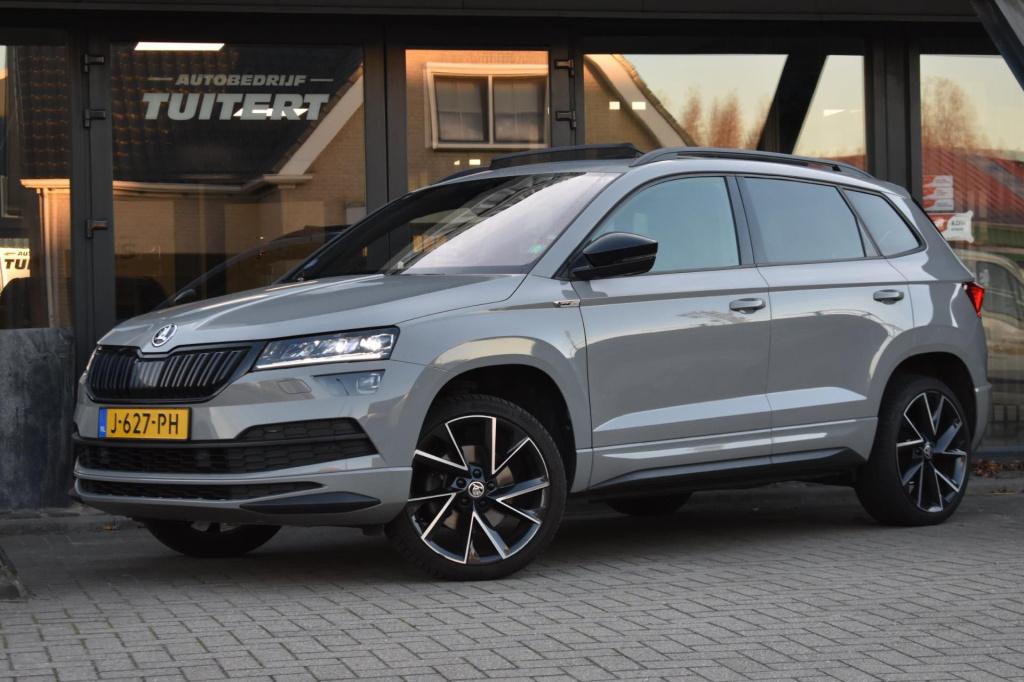 Skoda Karoq 1.5 tsi act sportline mj21 | trekhaak | pano | apple carplay | 