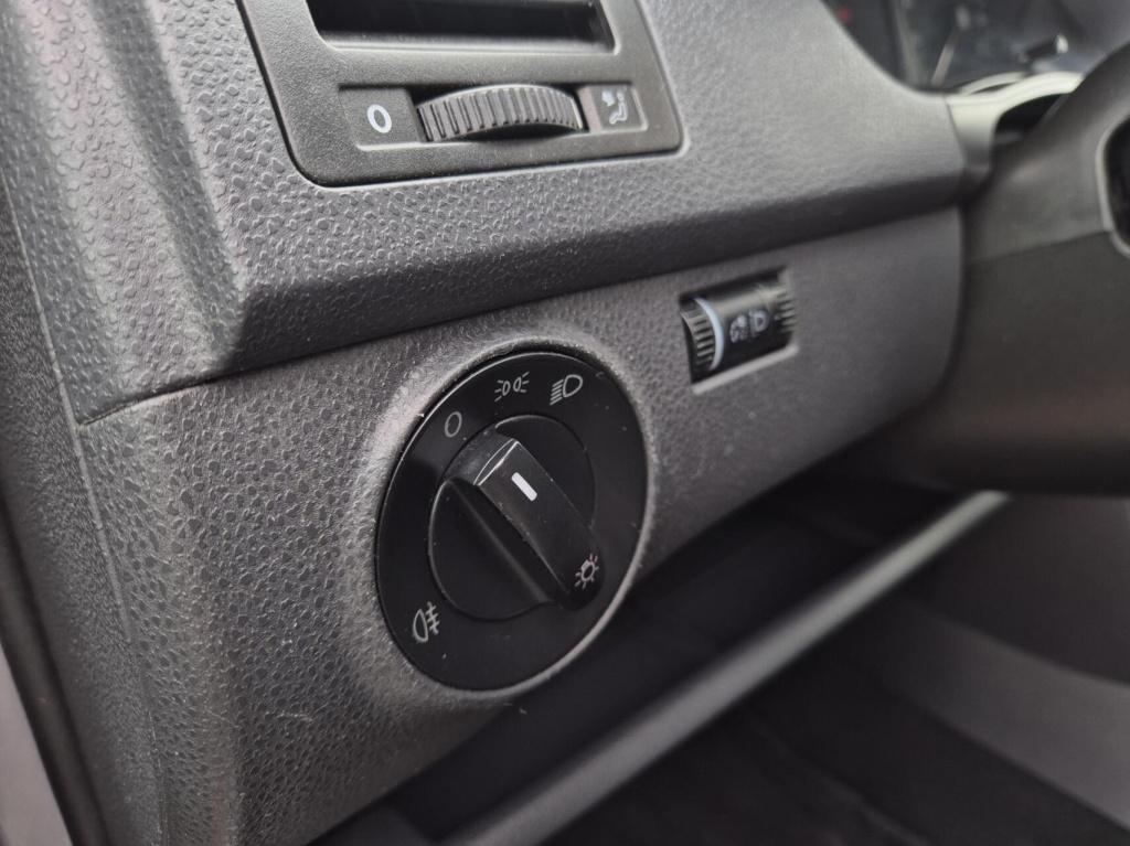 Volkswagen Polo 1.4-16v comfortline / cruisecontrol