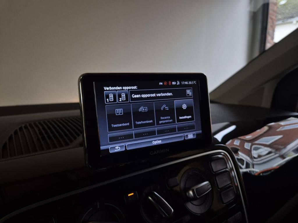 Volkswagen UP! 1.0 high up! / leren bekleding / cruisecontrol