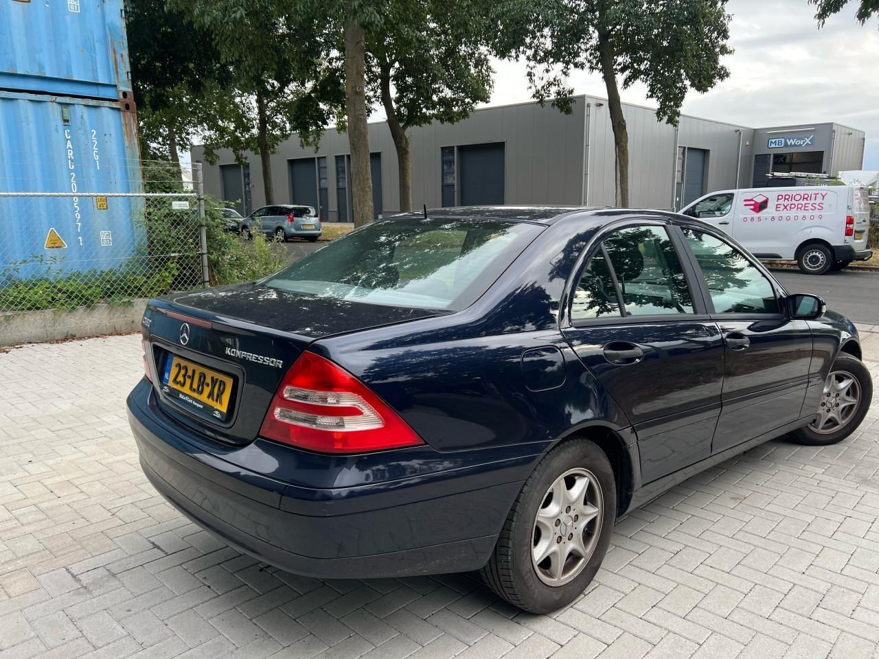 Mercedes-Benz C-Klasse 180K. Automaat