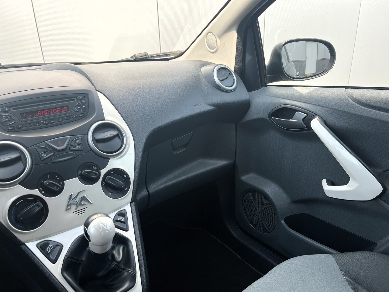 Ford Ka Titanium bouwj. 7-2012 km stand 157.017