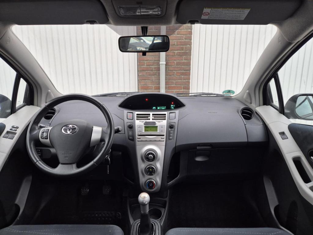 Toyota Yaris 1.3 vvti cool / 5-deurs / airco