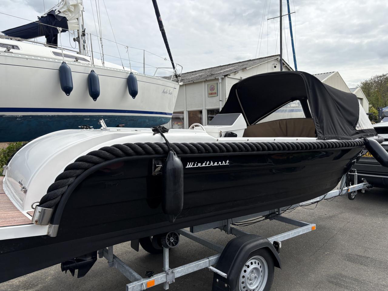 Mooie sloep - vaarklaar - inclusief trailer