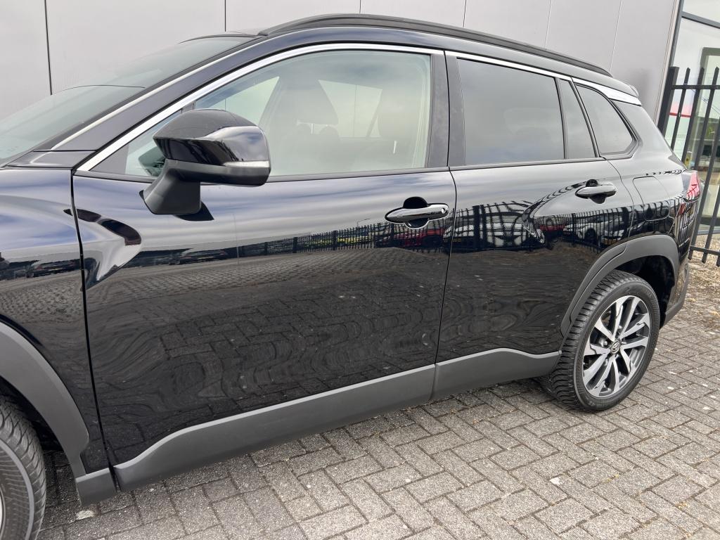 Toyota Corolla Cross hybrid 140 style