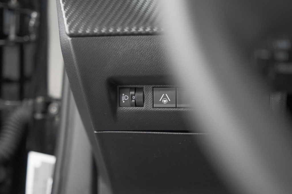 Peugeot 2008 puretech 130 eat8 allure | 360 camera | adaptieve cruise contr