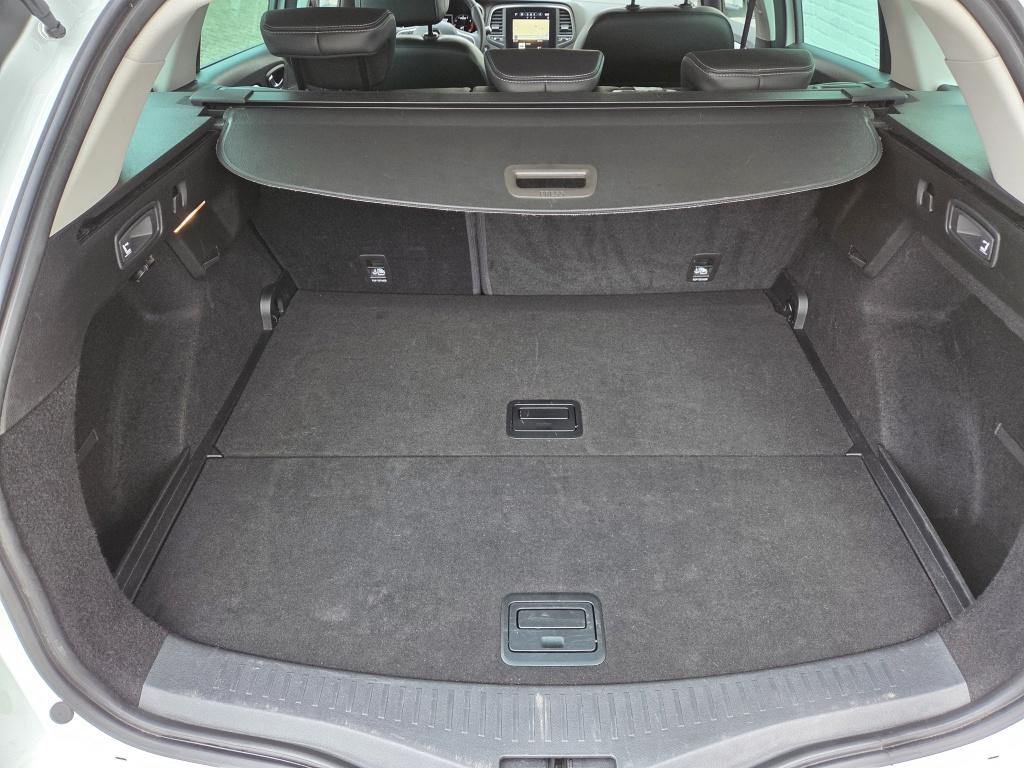 Renault Megane 1.3 tce 140 techno automaat | groot scherm | navigatie | tre