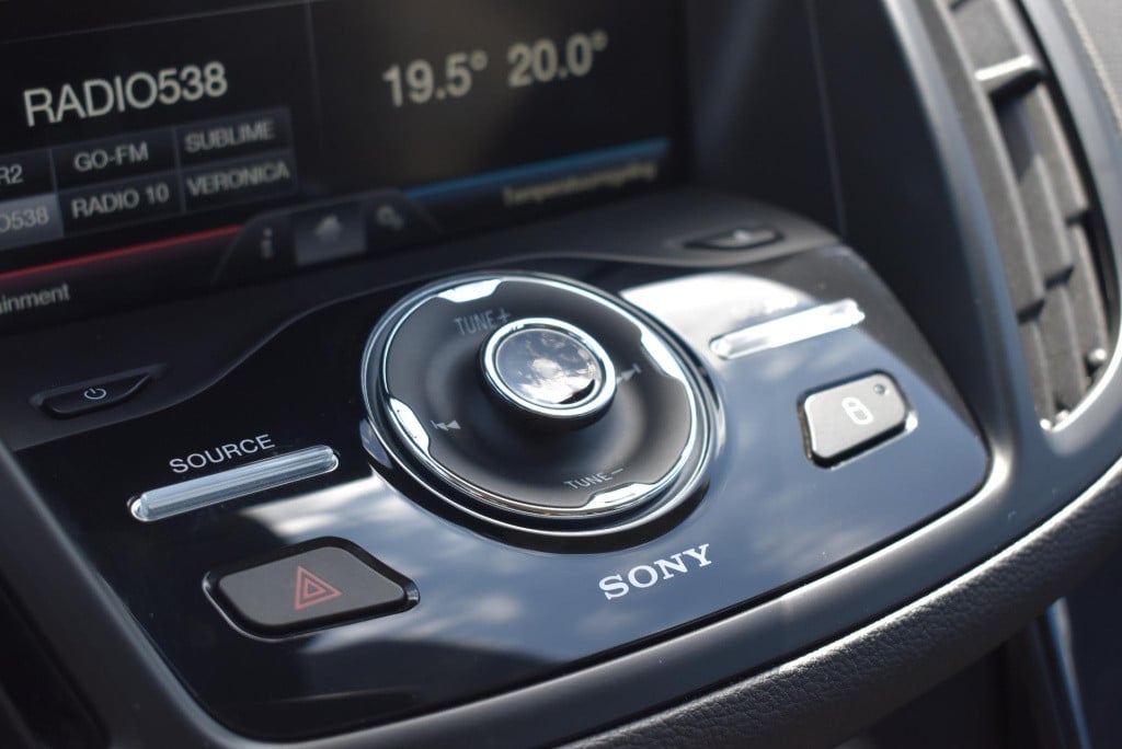 Ford Kuga 1.5 titanium | volledig dealer onderhouden | trekhaak | 1800kg tr