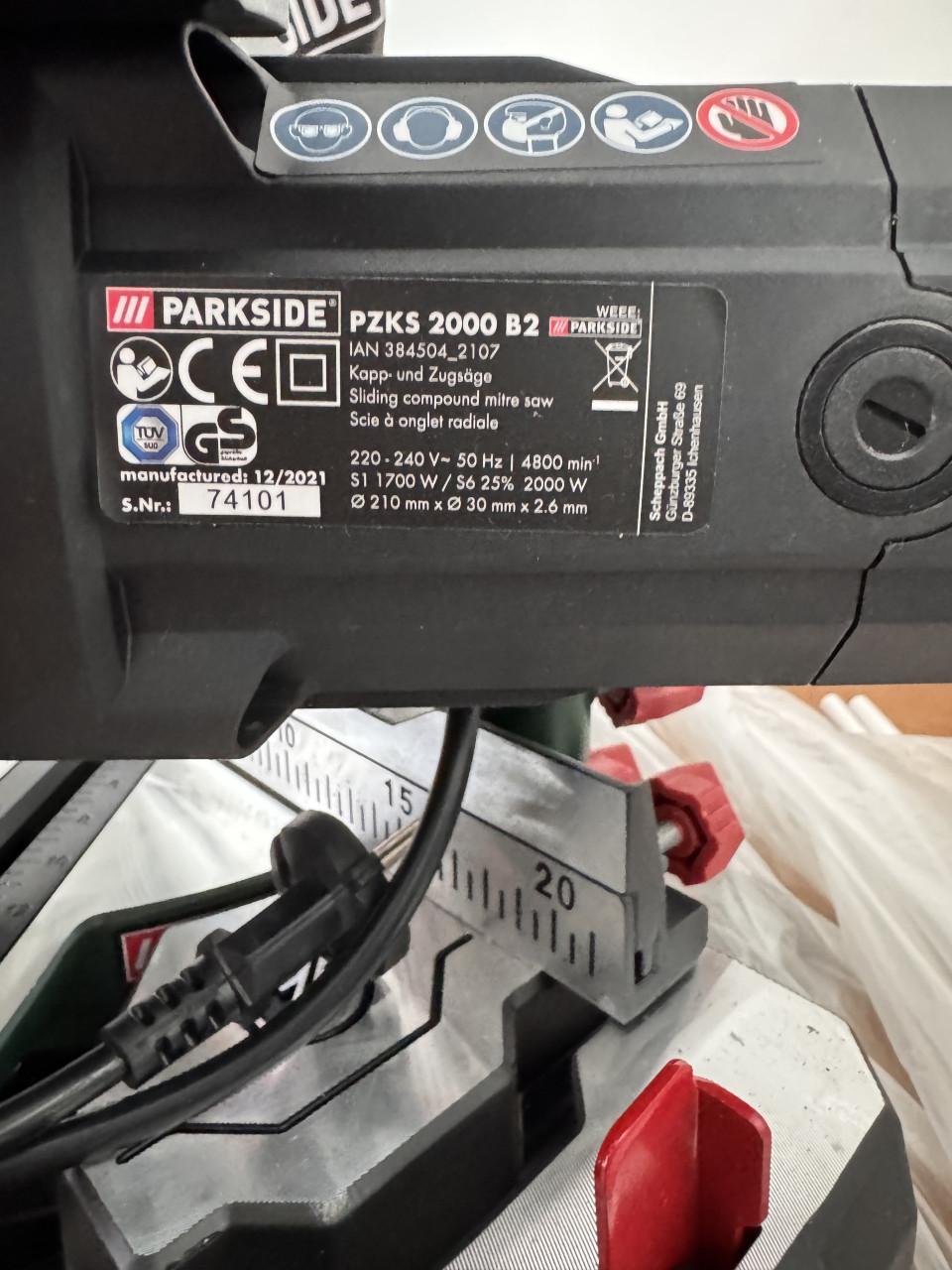 Zaag Trek-en Verstekzaag 2000W, 4800 rpm Parkside