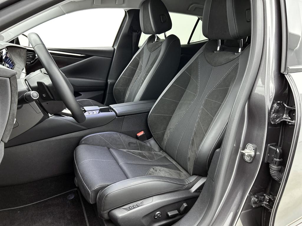 Ds Ds 4 130pk automaat etoile | 180 camera | elektrische stoelverstelling |