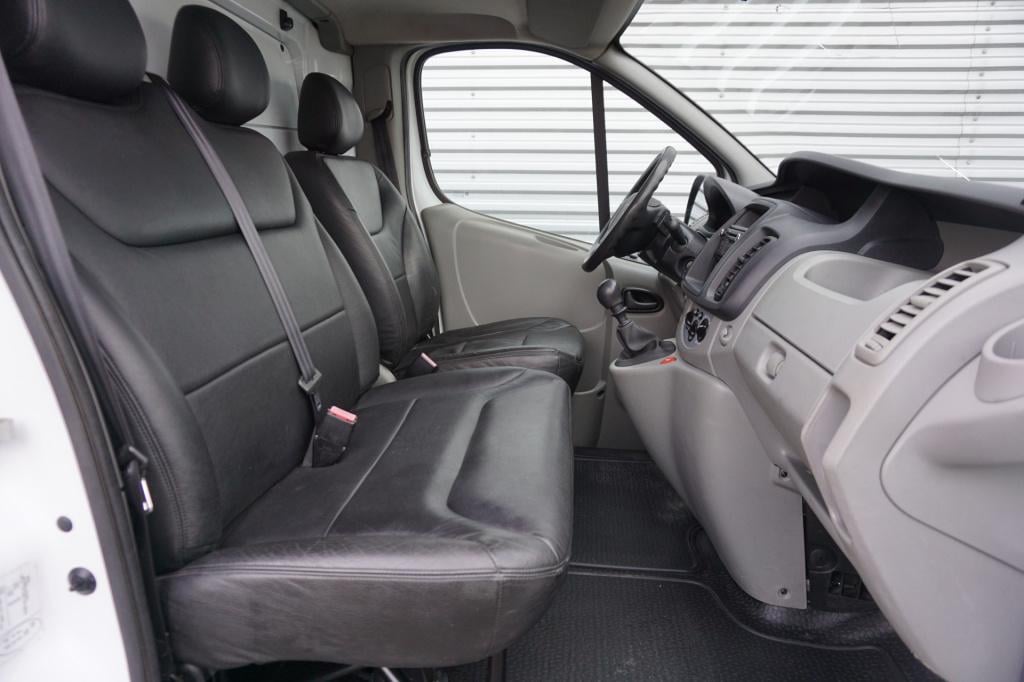 Opel Vivaro 2.0 cdti l2h1 airco / cruise / leder / elektr. ramen / trekhaak