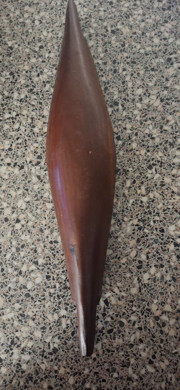 Afrikaanse lange houten schalen