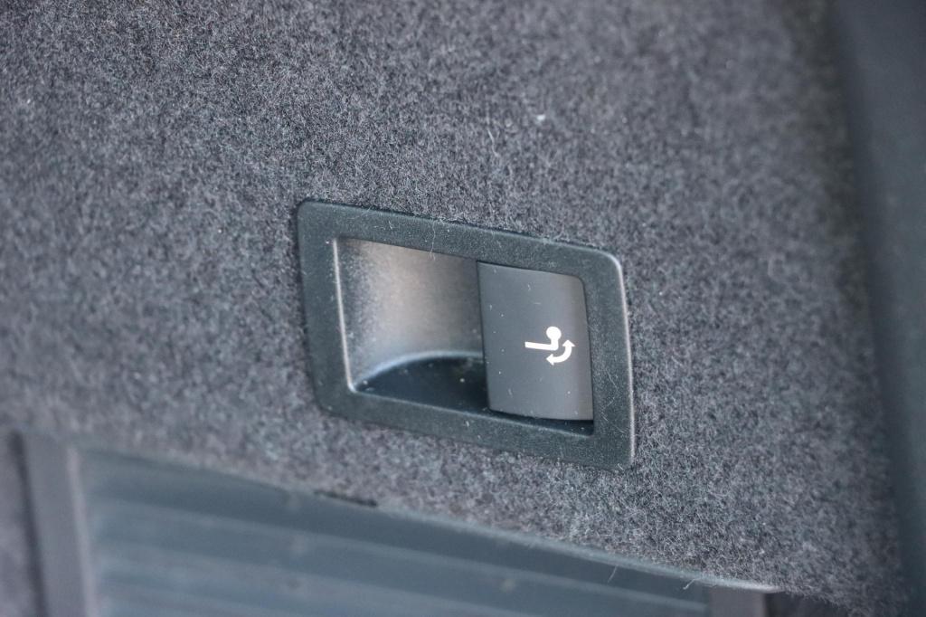 Skoda Kodiaq 1.5 tsi sportline business 150pk dsg7 7p. | pano | trekhaak | 