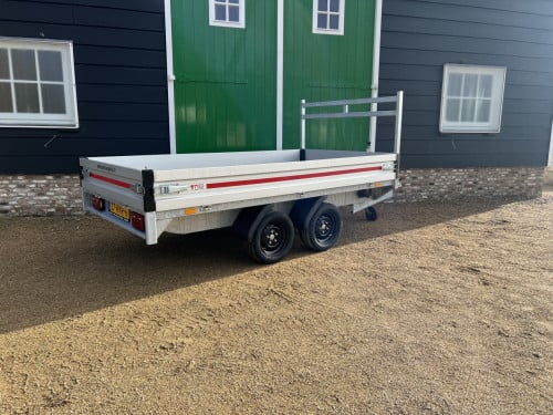 Nieuwe plateau wagen