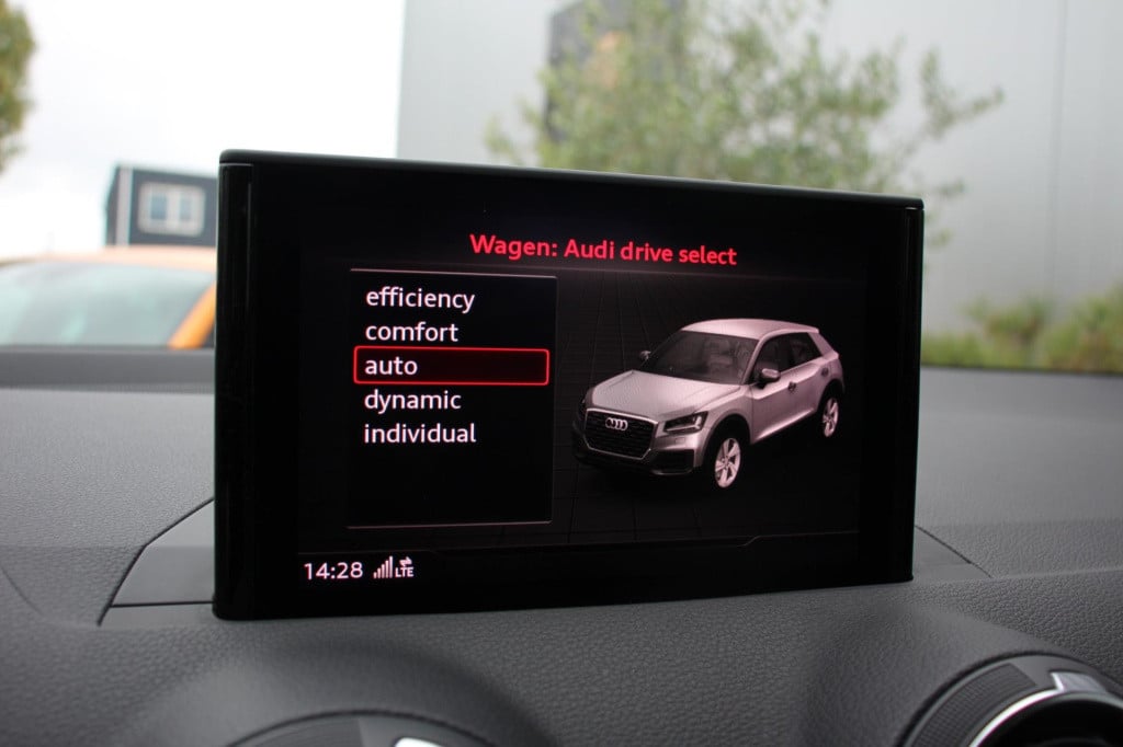 Audi Q2 1.4 tfsi act sport 150pk s-tronic - led - navi - adap cruise - matr