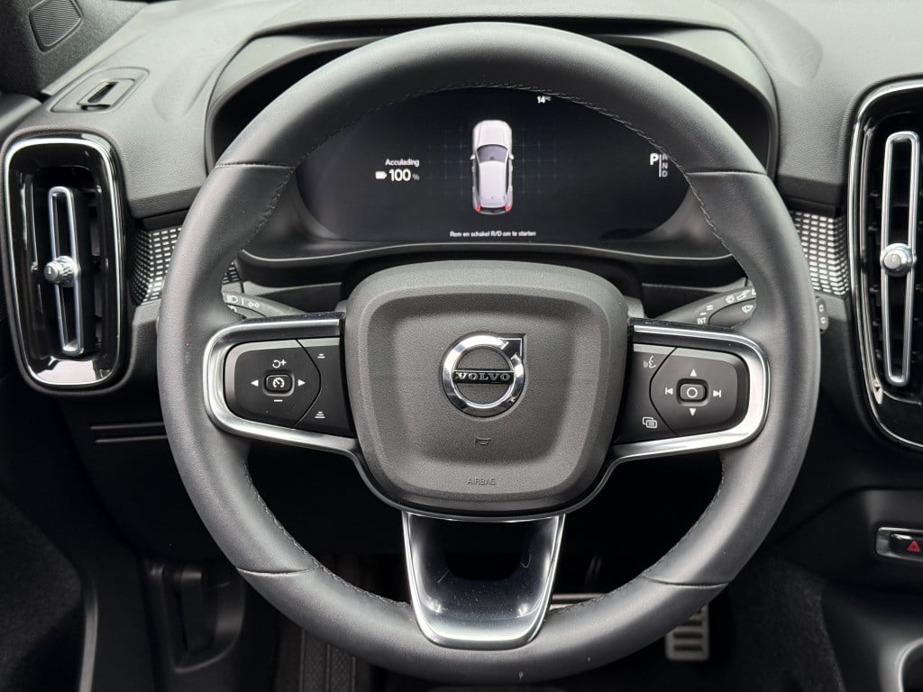 Volvo XC40 recharge twin plus 409pk 1e eigenaar