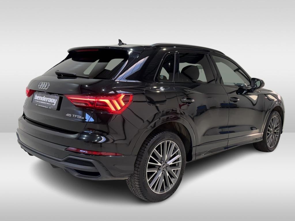 Audi Q3 45 tfsi ehybrid 245pk s edition | leder | black pakket