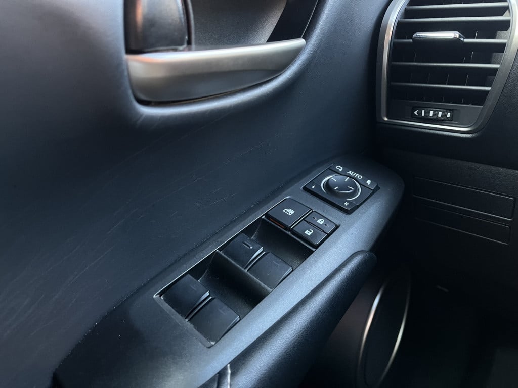 Lexus Nx 300h business line pro | camera | cruise | navi