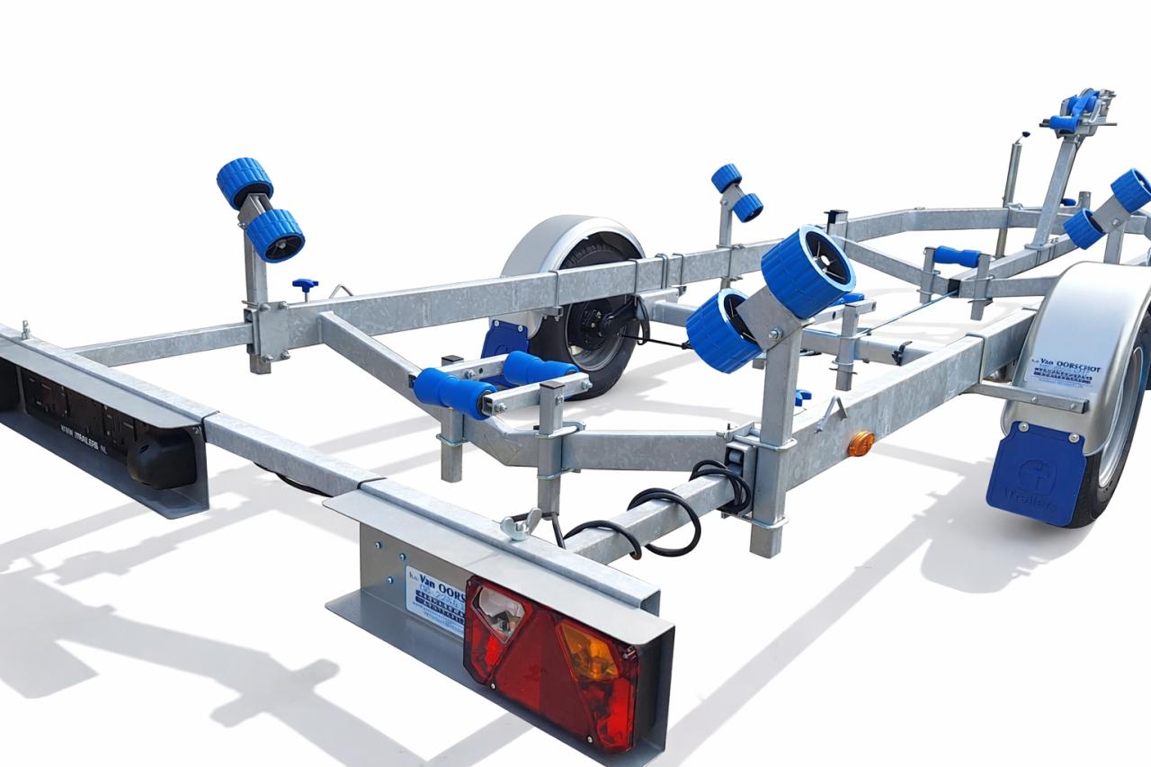 Diverse TTH Boottrailers – Direct uit voorraad leverbaar.