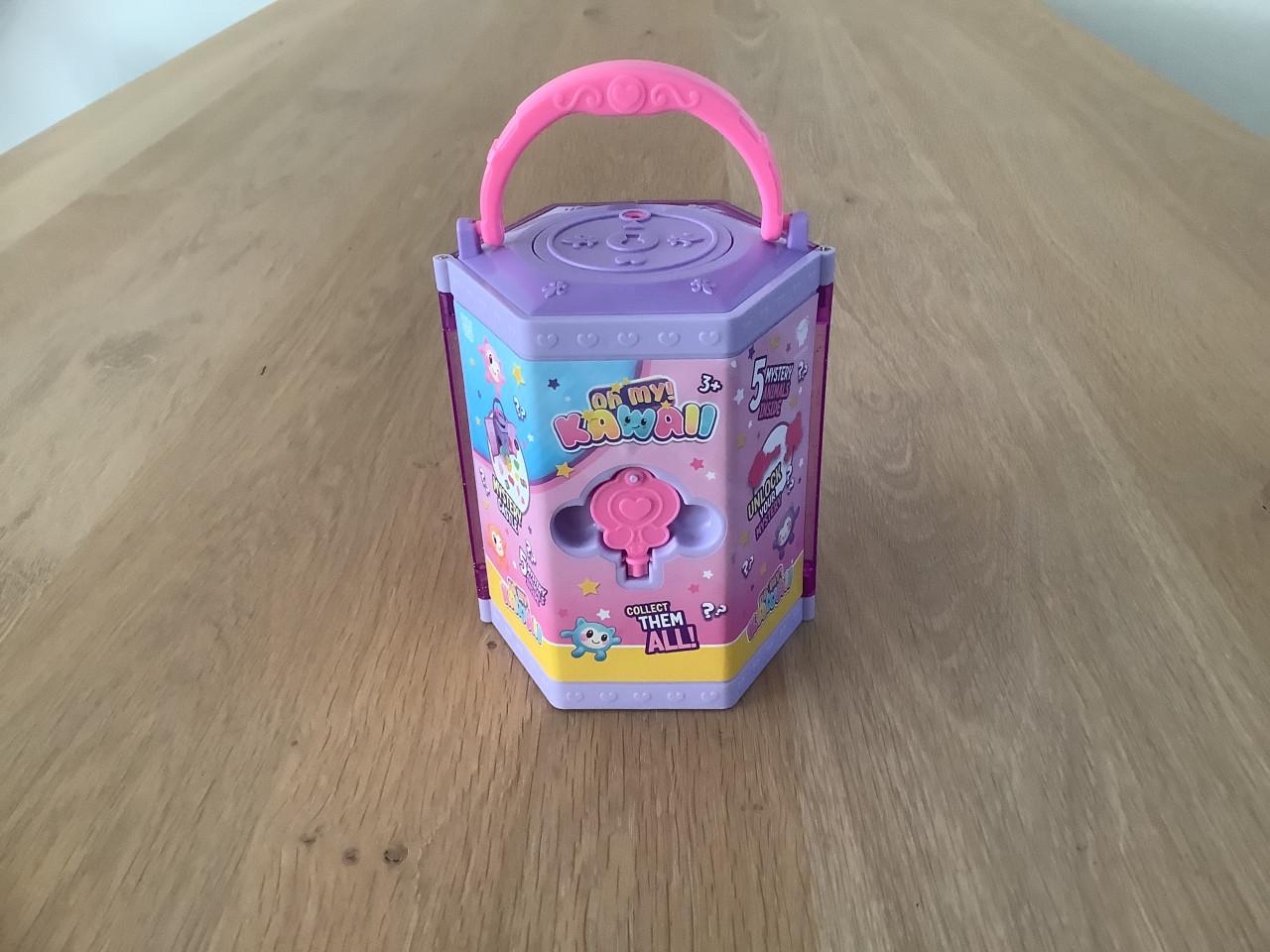 Oh my Kawaii - Verrassingsdoos met sleutels om de deurtjes te openen