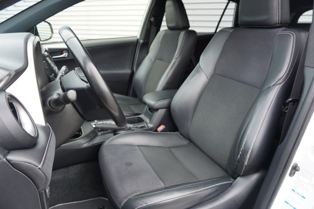 Toyota Rav4 2.5 hybrid awd style - automaat / climate / navi / cruise / ele