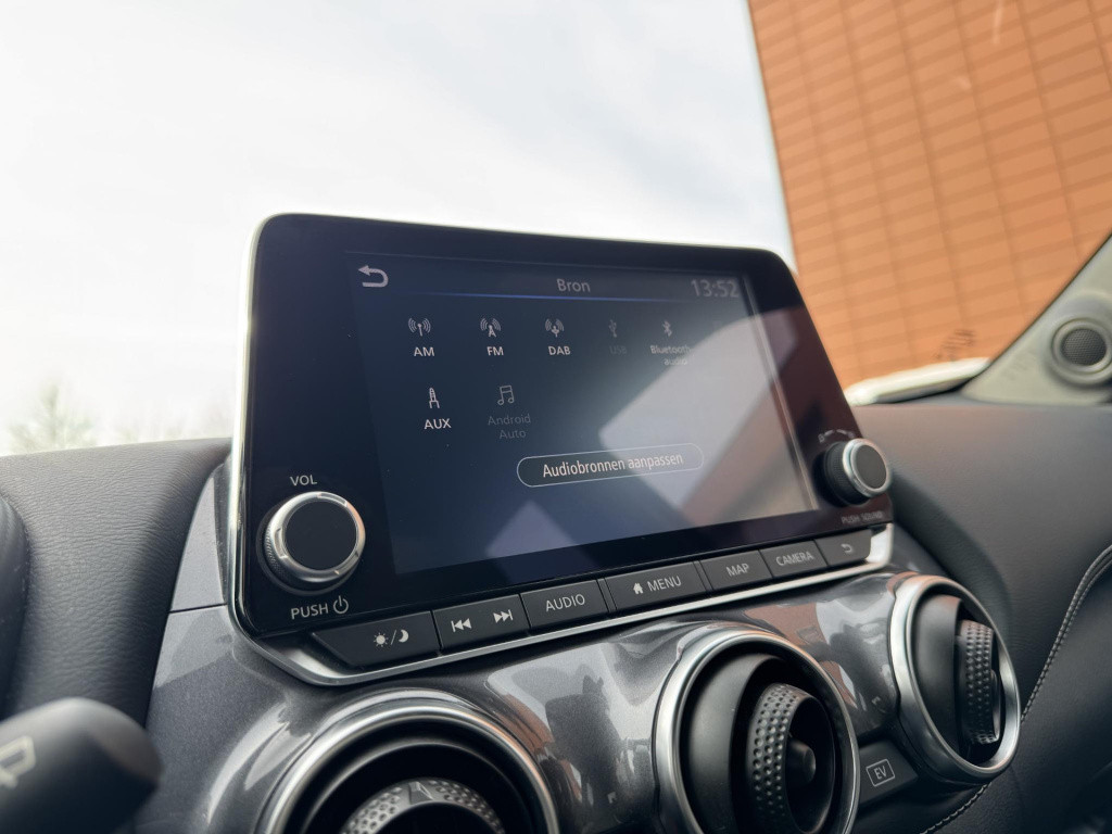 Nissan Juke 1.6 hybrid n-connecta