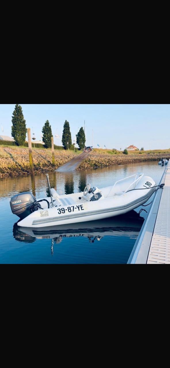 Rib Zodiac jachtline 380