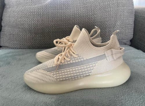 Gloednieuwe sneakers maat 40