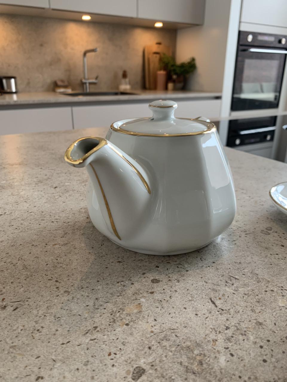 🤩Prachtig Wit Porseleinen Koffie-Serviessetje uit Frankrijk.APILCO.