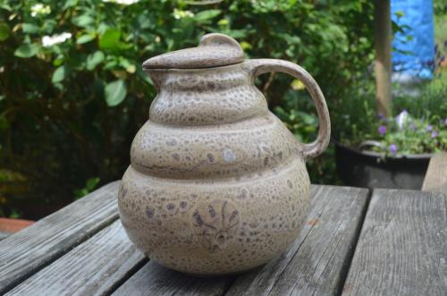 Schenkkan ontwerp Hildo Krop voor ESKAF