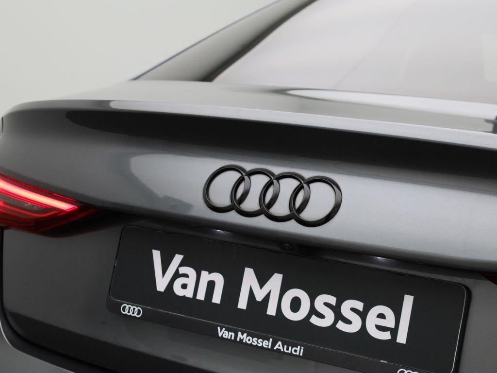 Audi A3 limousine 30 tfsi s edition | automaat | navigatie | vlak stuur | c