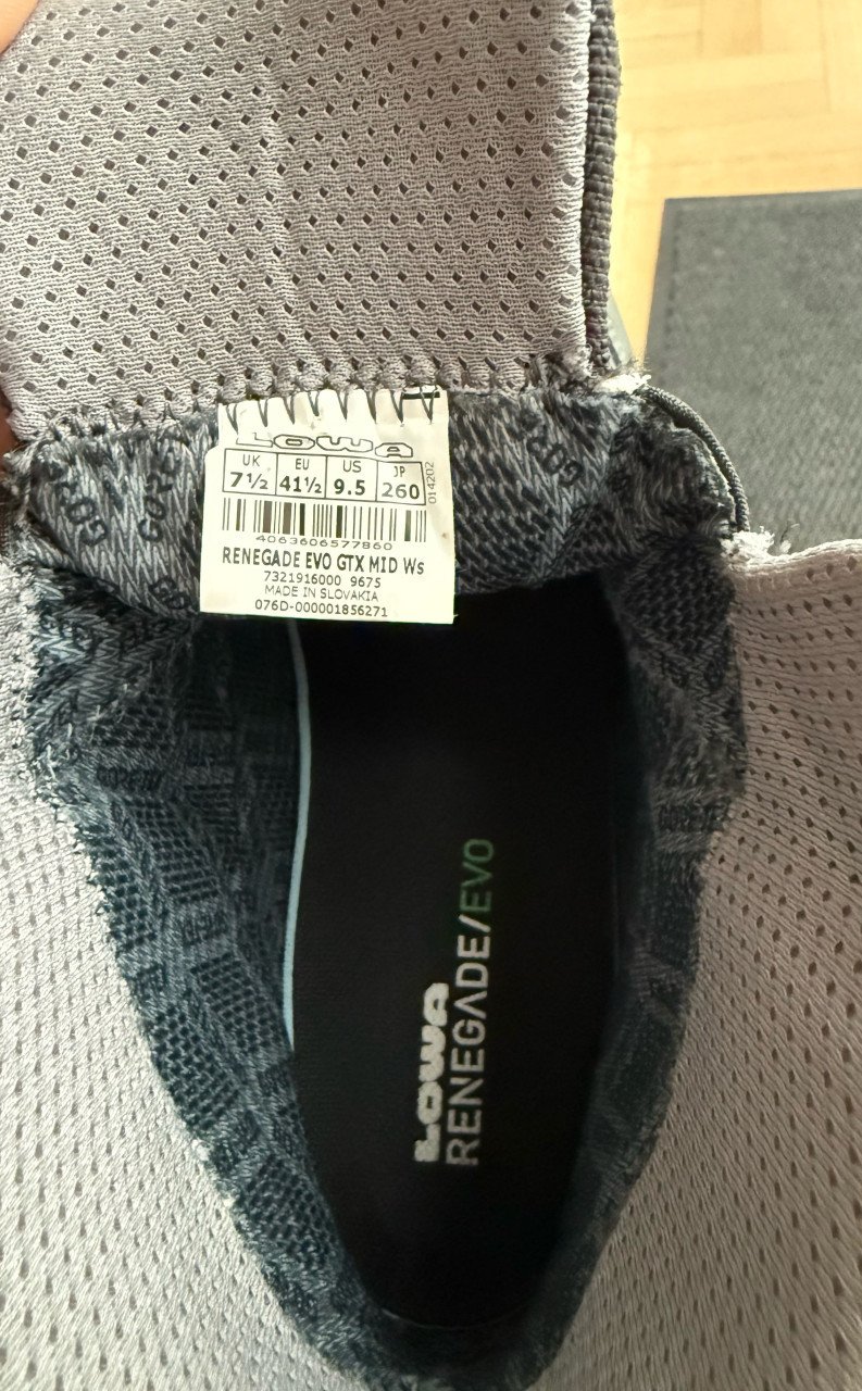 LOWA Renegade wandelschoenen NIEUW maat 42,5