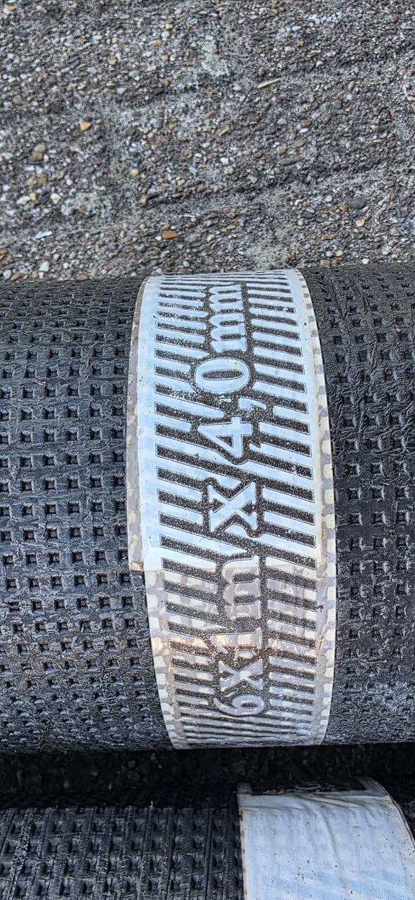 ZINGUM APP Bitumen Toplaag 470K14 getalkt (6 x 1 mtr x 4 mm)