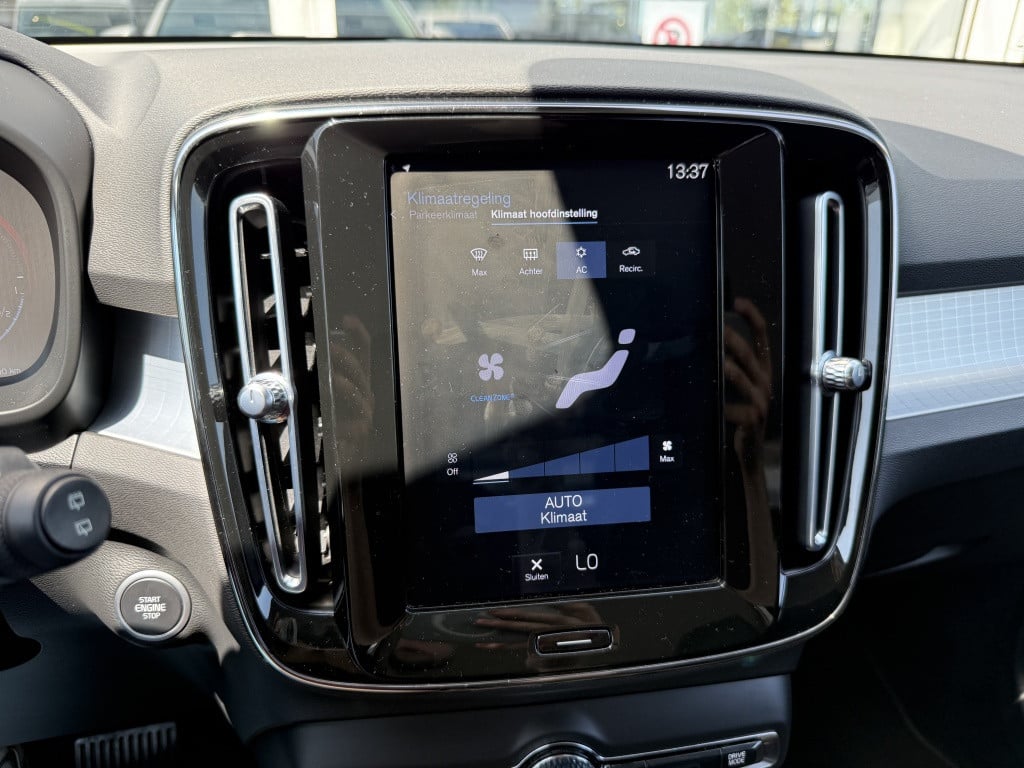 Volvo XC40 1.5 t5 te moment pro