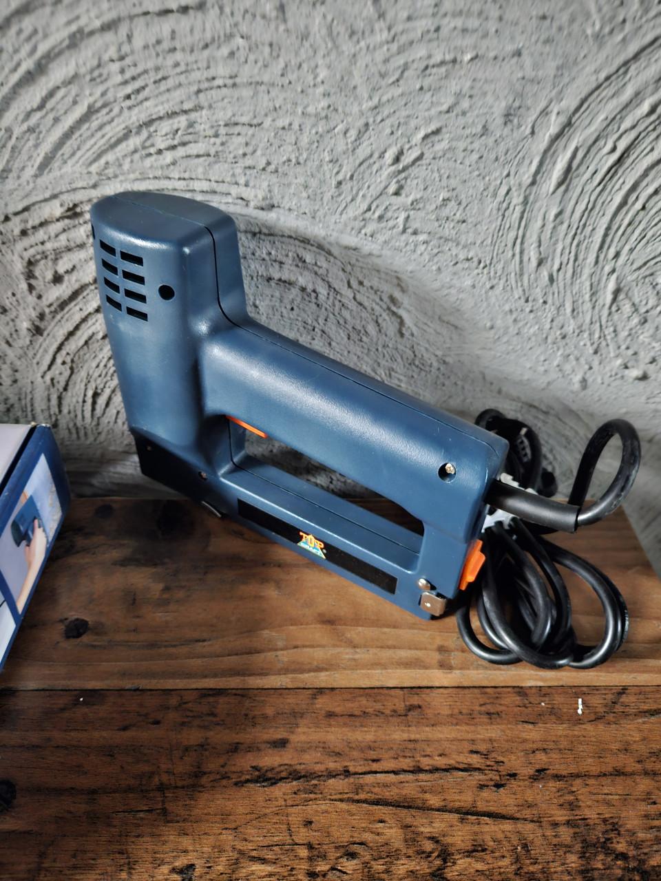 Top Craft Elektrische Nietmachine - Zo goed als nieuw