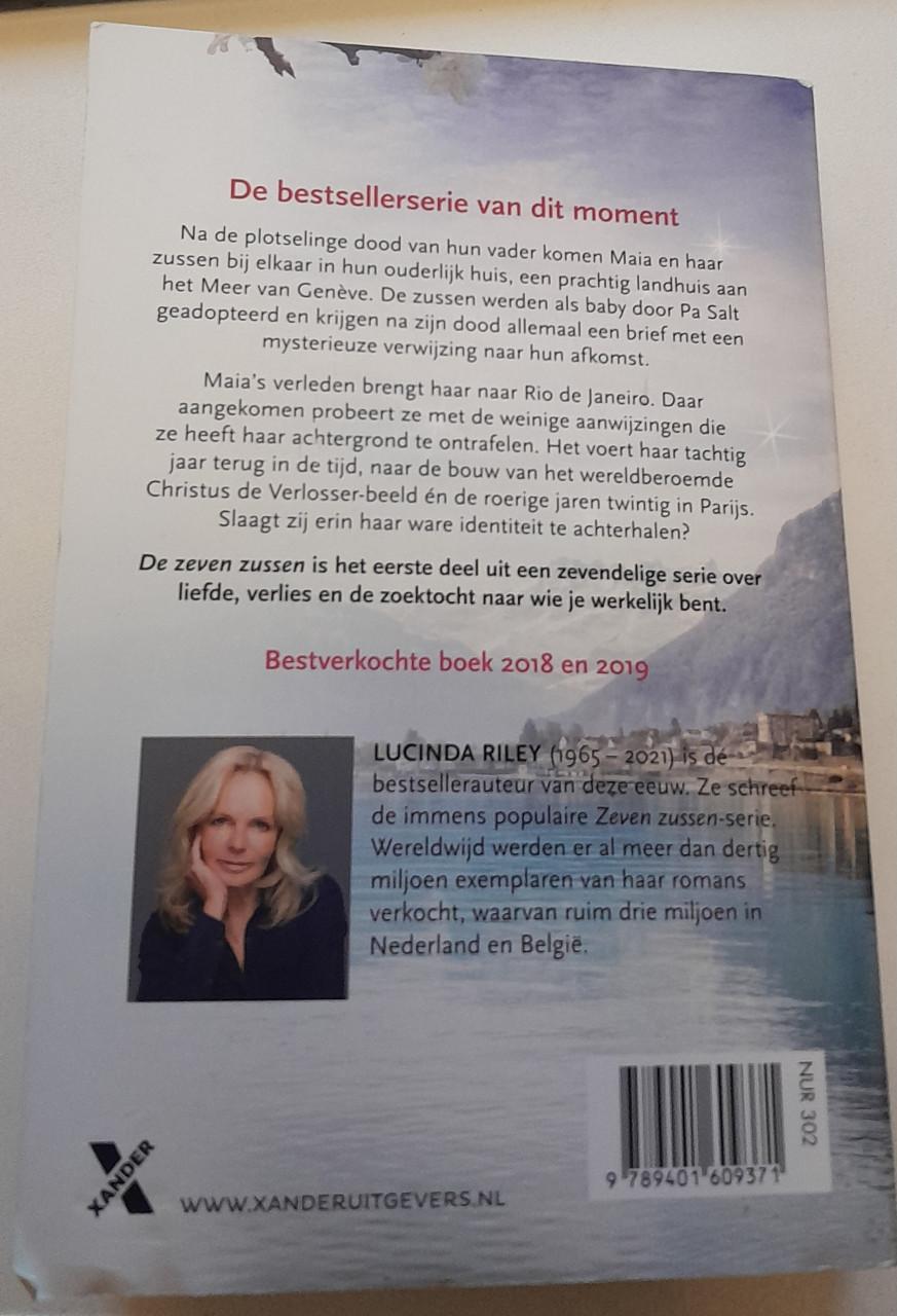 Lucinda Riley - De zeven zussen.